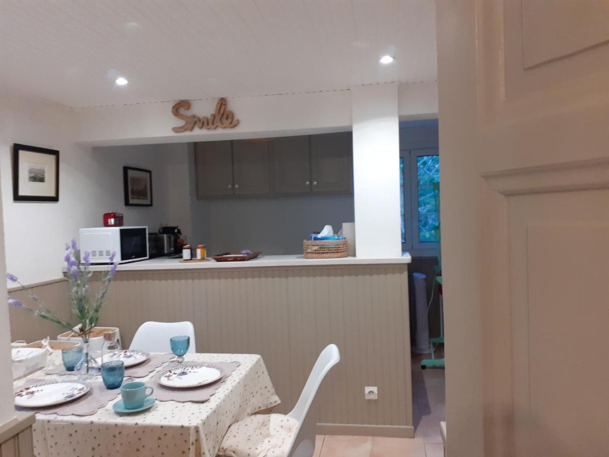 BANDOL: ÉLÉGANT et COSY 2 PIÈCES, PROCHE VILLE et PLAGE Esterno foto